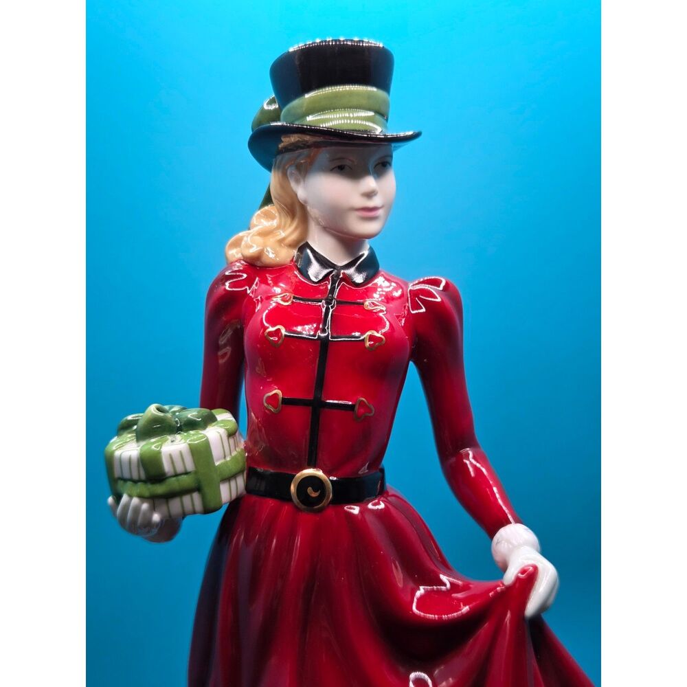 Royal Doulton Pretty Ladies Christmas Day Figurine 2006~ MIB COA HN4899